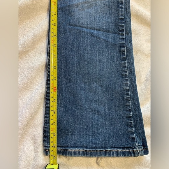 AMERICN EAGLE blue stretch bootcut jeans - Picture 11 of 12